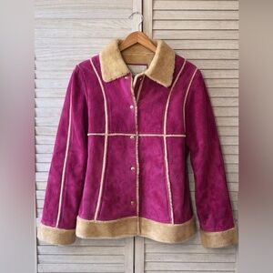 Wilsons Suede Fuchsia and Beige Shearling  Coat. Y2K. Good Condition.
Size Large